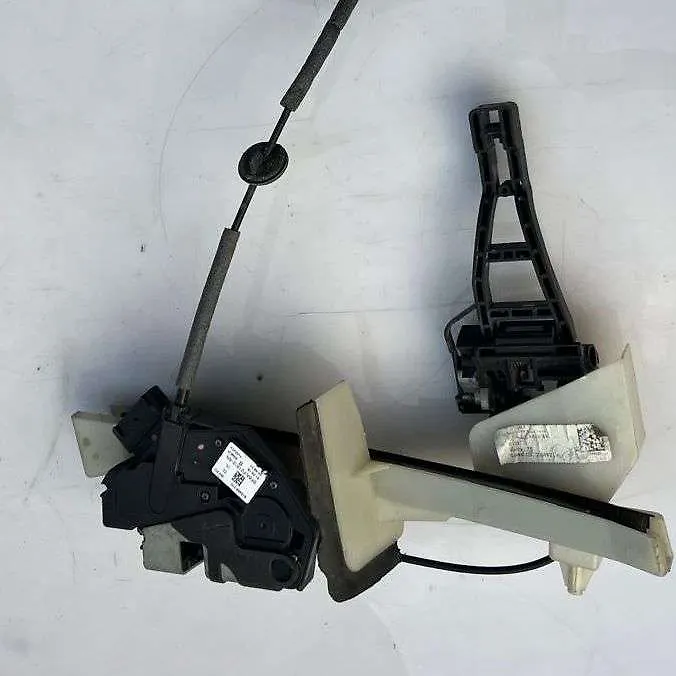 Door Lock(RHF) - 2017 Ford Escape
