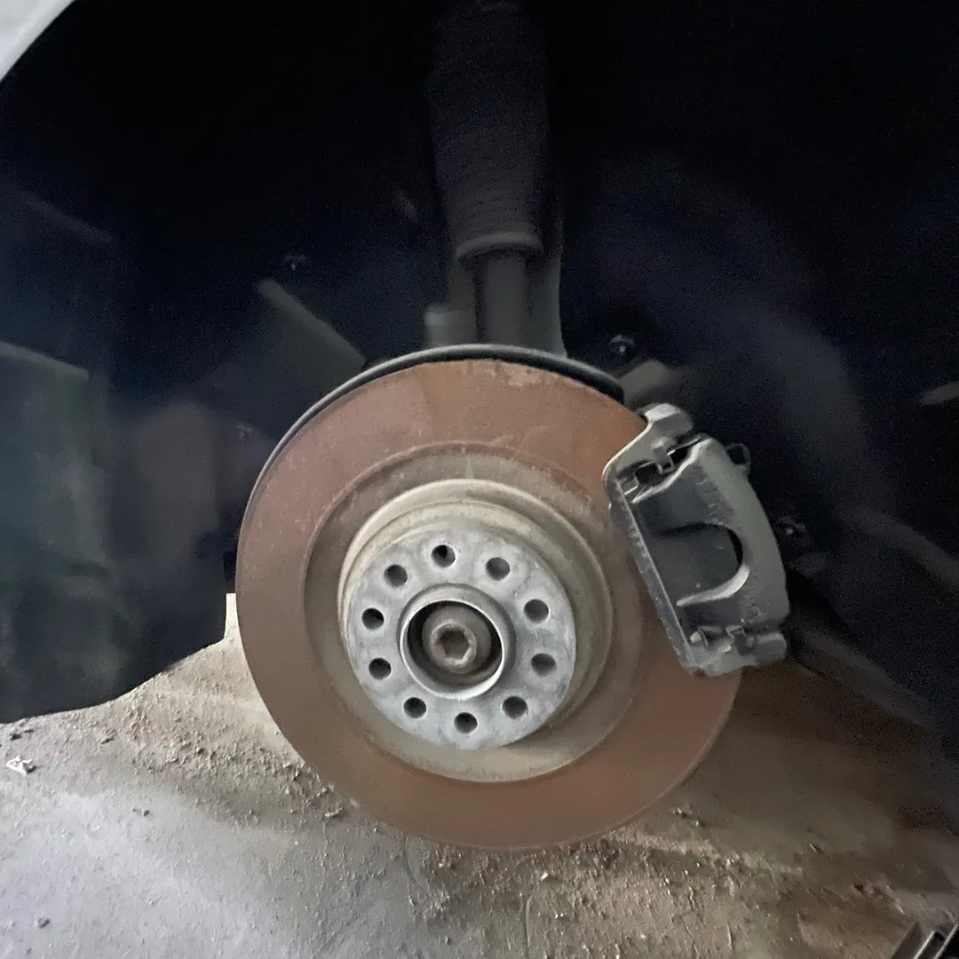 Complete  Hub Assembly(RHB) - 2013 Audi A8