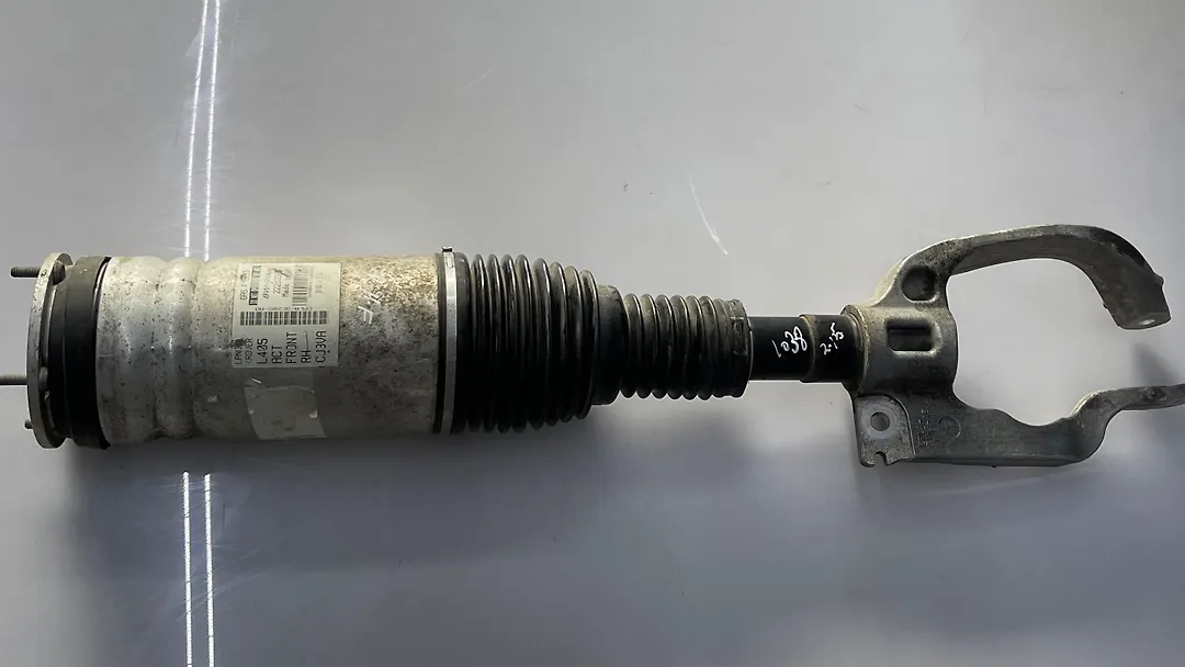Shock Absorber (RHF) - 2014 Land Rover RANGE ROVER HSE