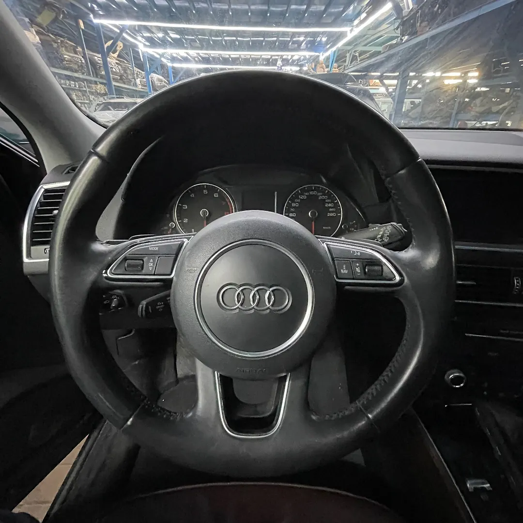 Steering wheel - 2016 Audi Q5