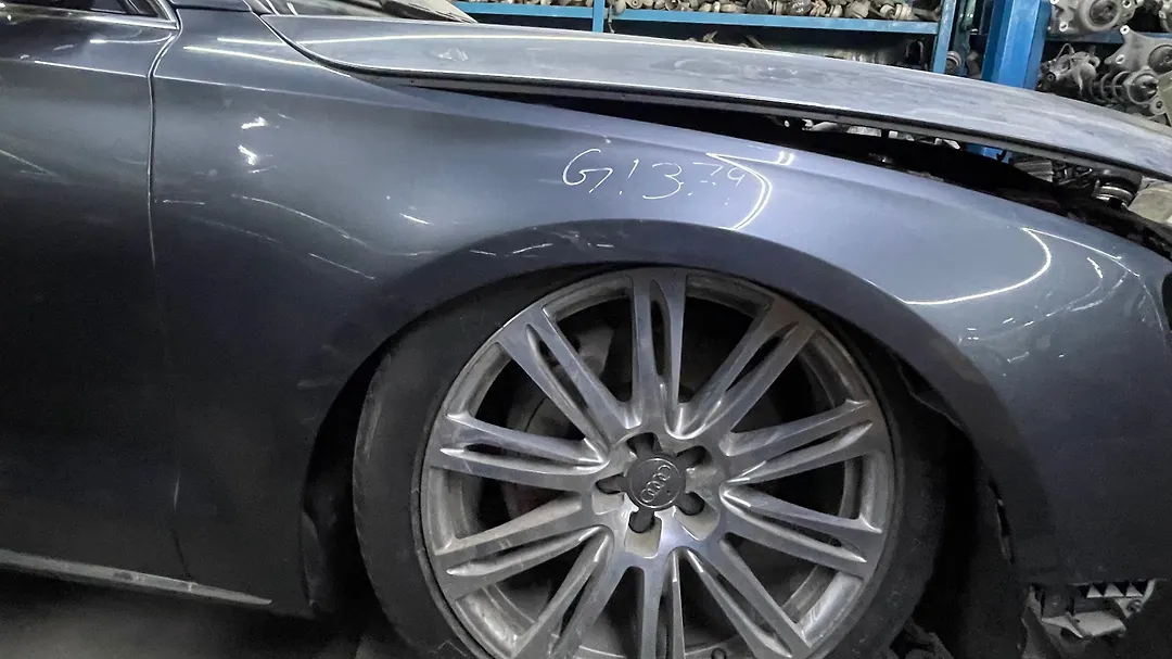 Fender (LHF) - 2016 Audi A8