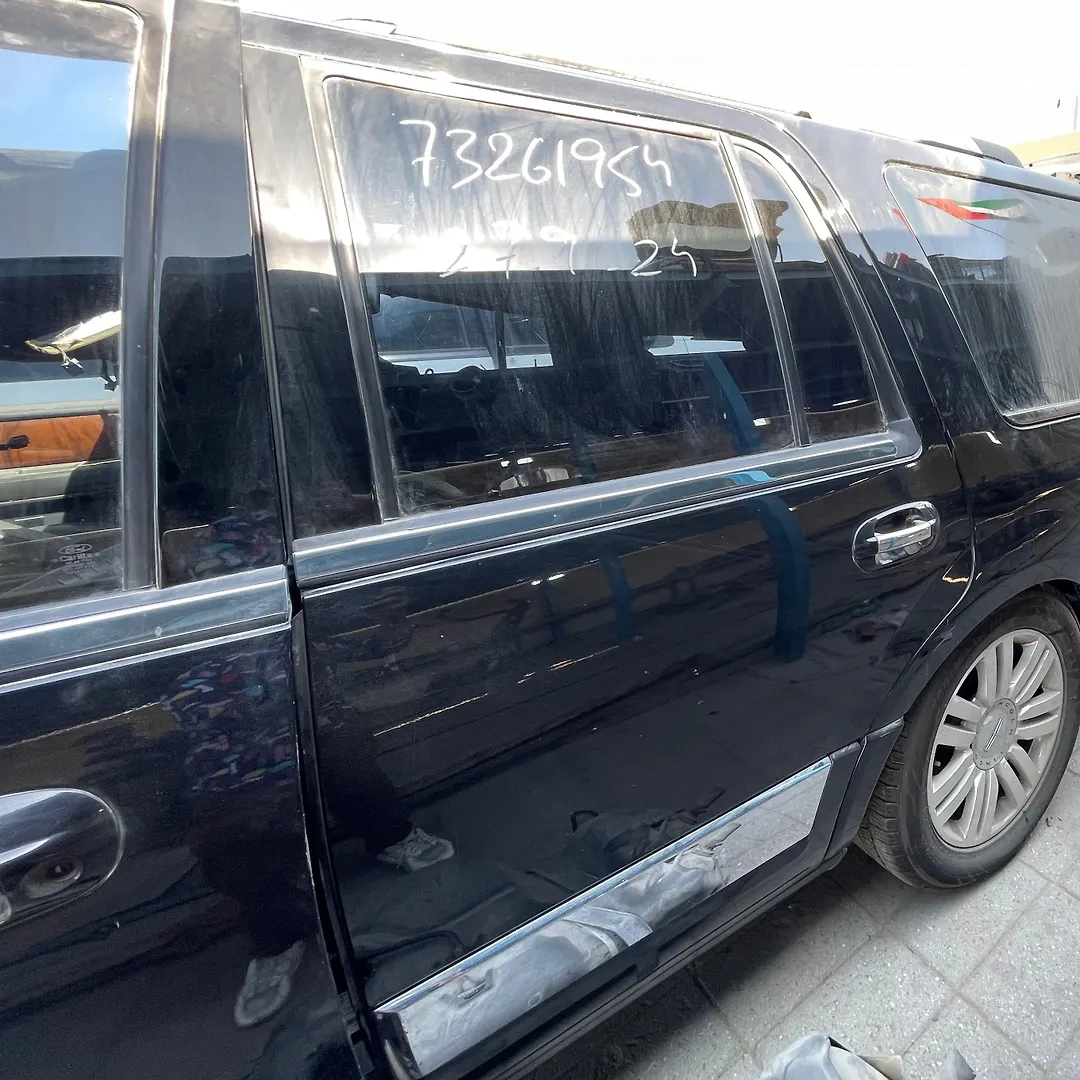 Door (LHB) - 2012 Lincoln Navigator