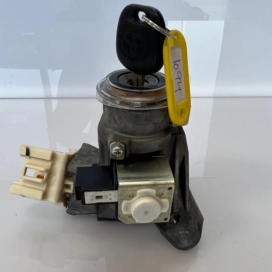 Keys/latches/locks - 2010 Toyota Tundra