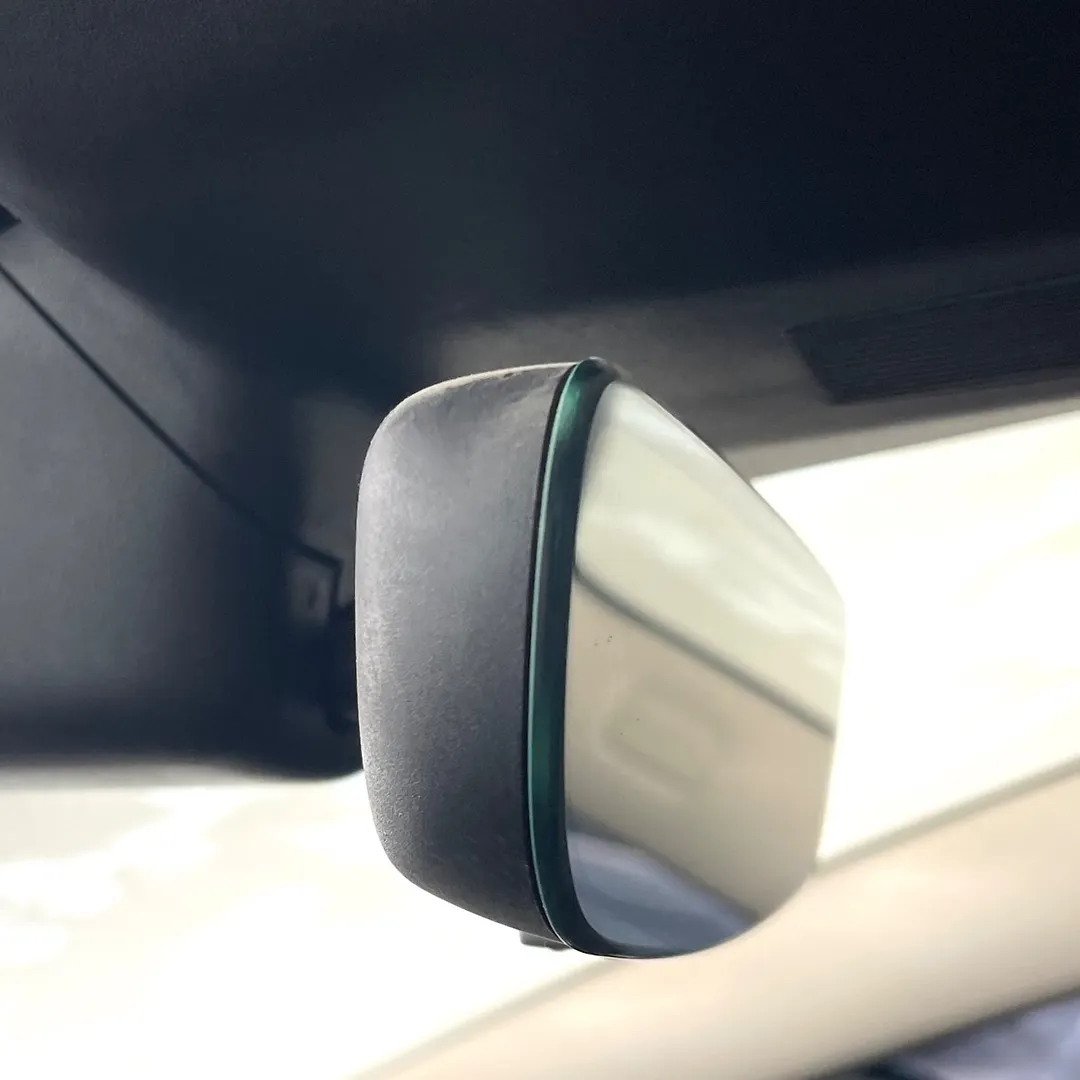 Mirror (Inner rear view) - 2019 Jaguar XJ