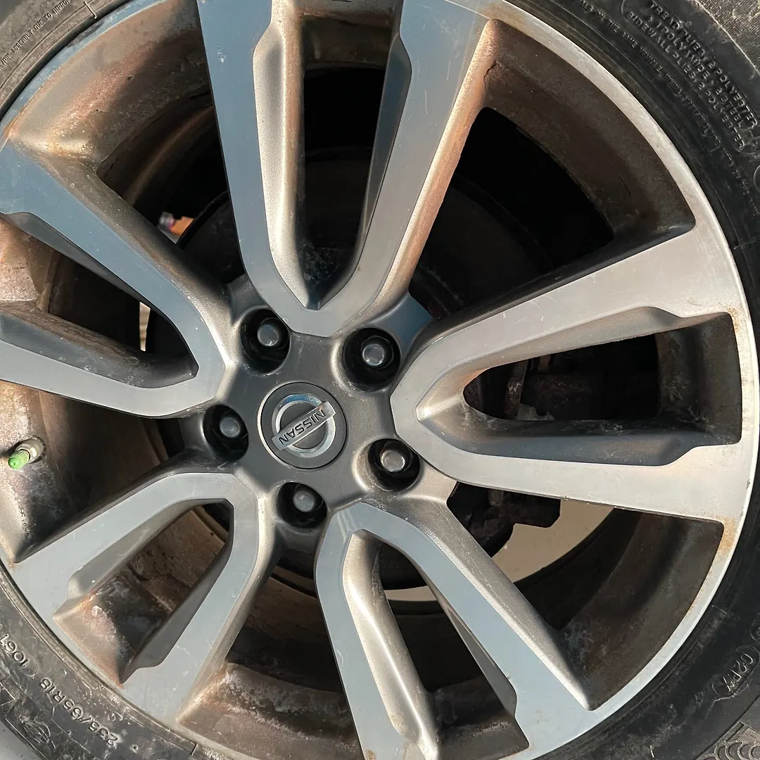 Rim - 2013 Nissan Pathfinder 3.5i