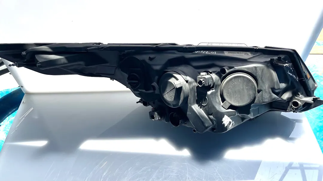 Headlight (LH) - 2017 Land Rover DISCOVERY