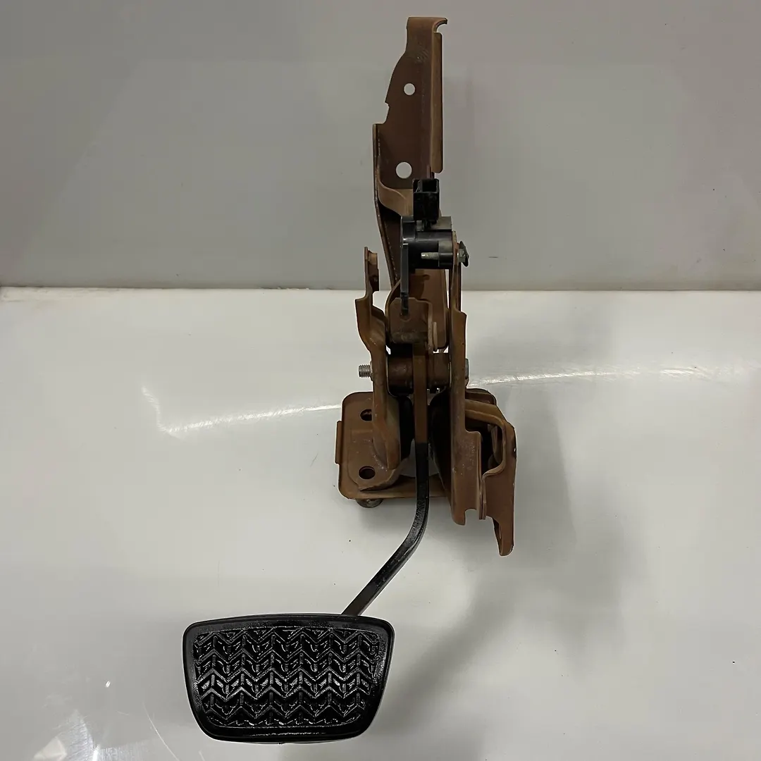 Pedal brake/clutch - 2008 GMC Acadia SLT