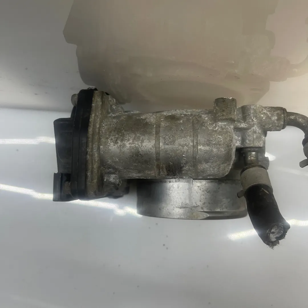 Throttle body - 2013 Nissan Pathfinder