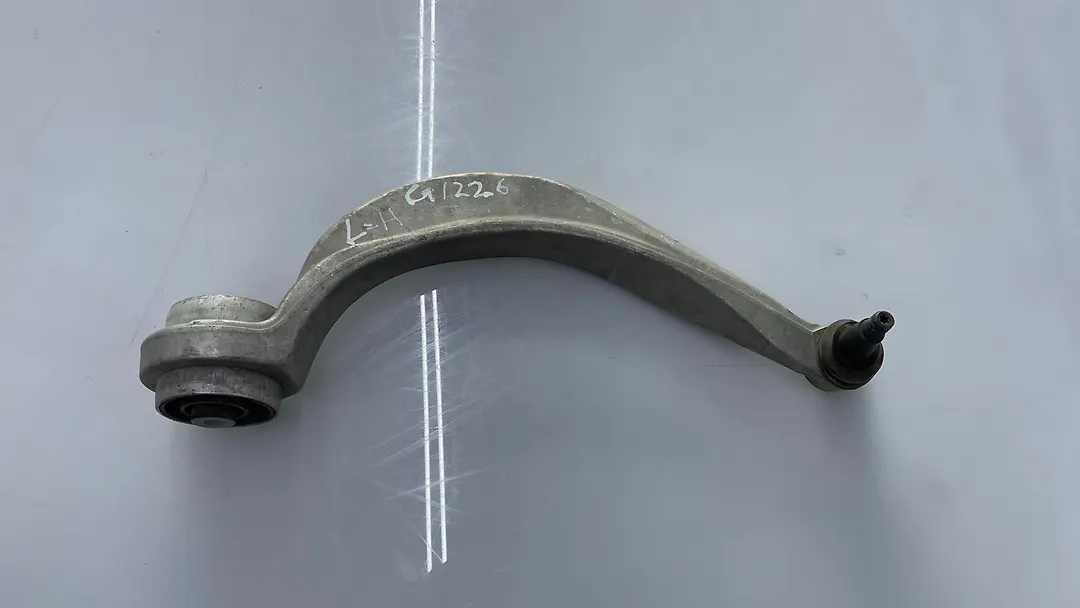 Lower Arm(LHF) - 2014 Audi S8