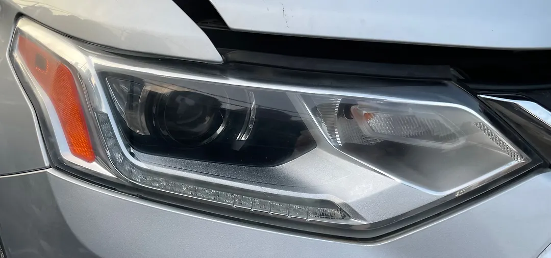 Headlight (RH) - 2021 Chevrolet Traverse