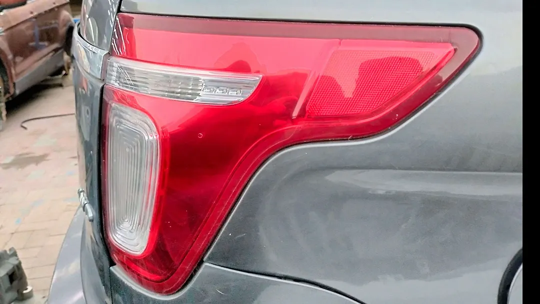 Tail Light (RH) - 2011 Ford Explorer