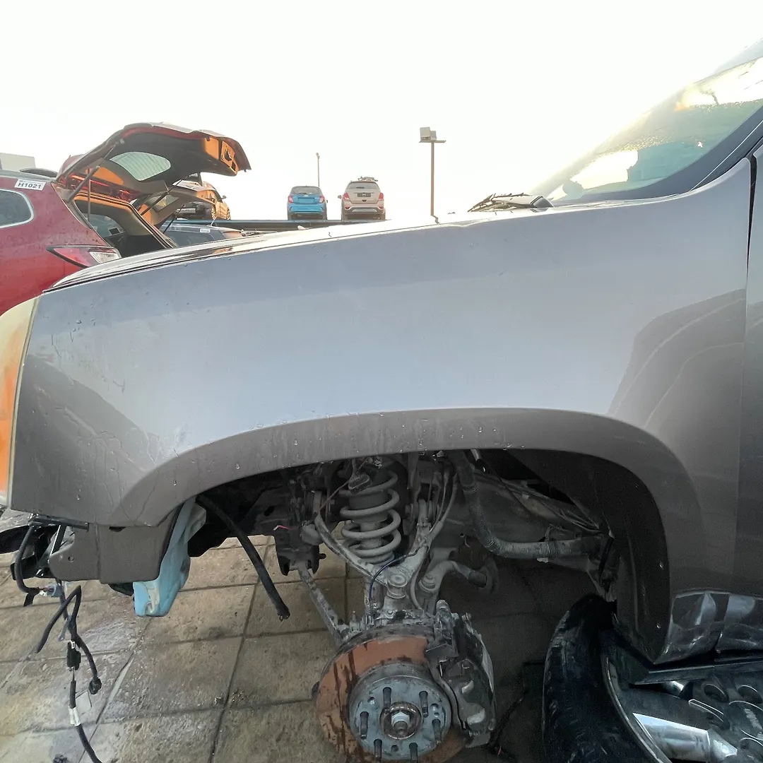 Fender (LHF) - 2011 GMC Yukon XL SLT 1/2 ton