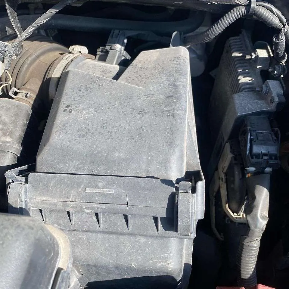 Air cleaner box - 2017 Nissan Pathfinder