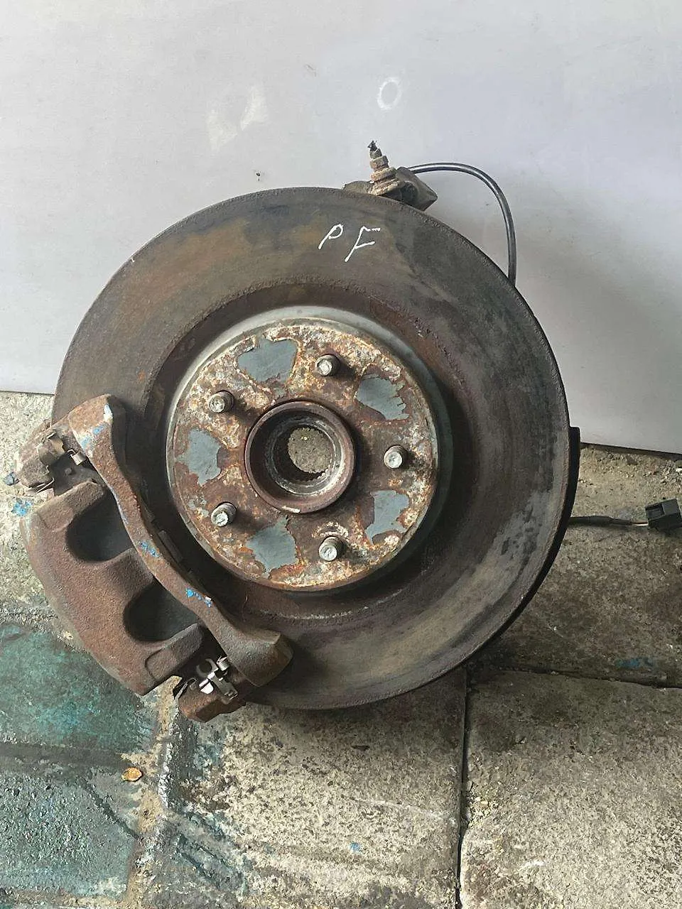Hub - 2013 Nissan Pathfinder