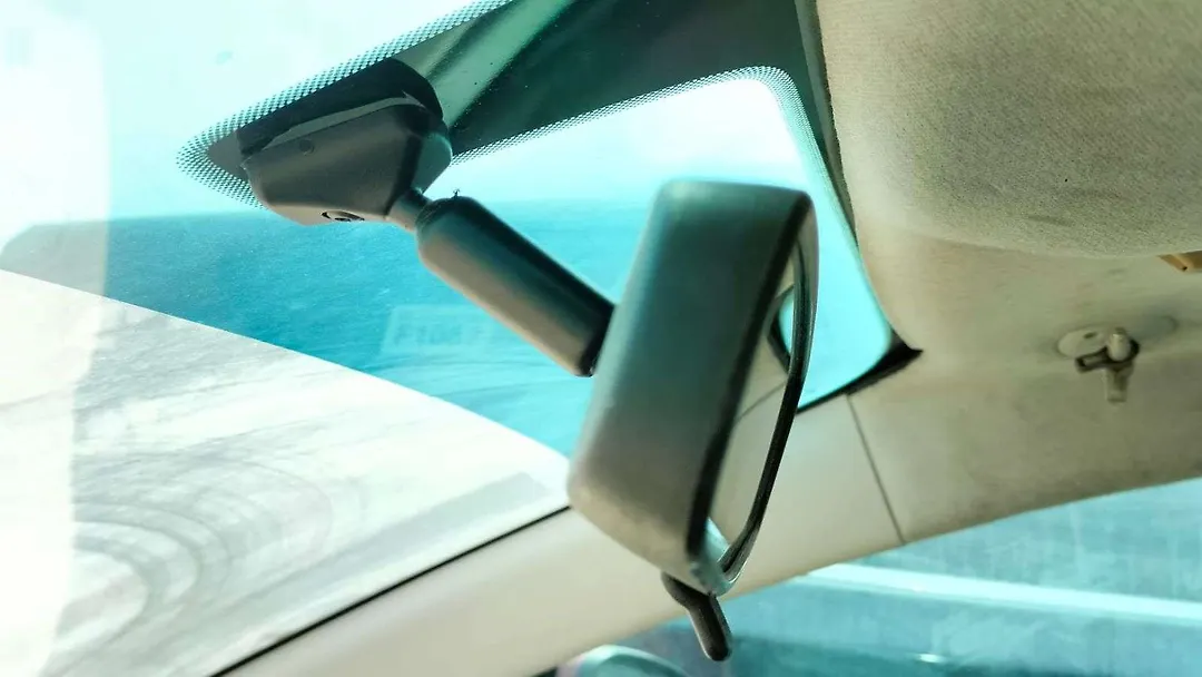 Rear view mirror - 2013 Chevrolet Sonic