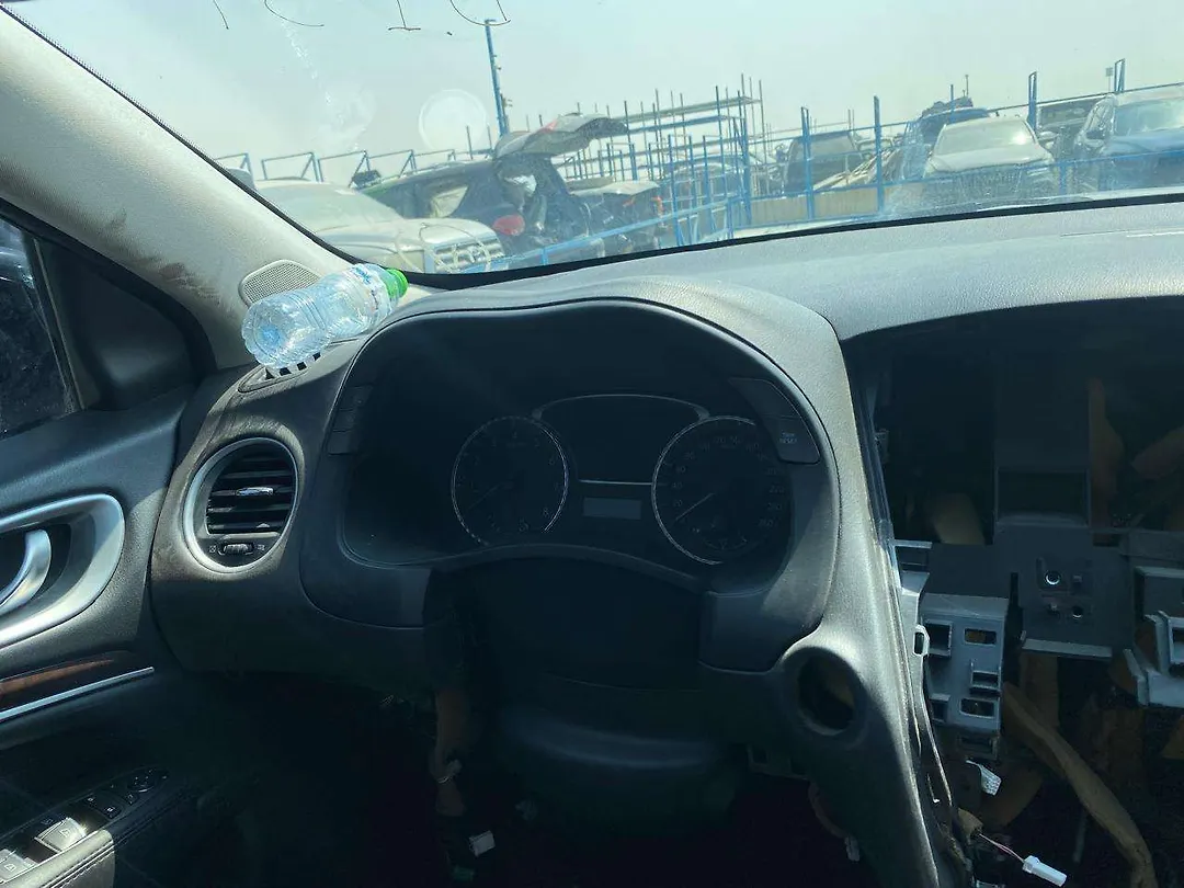 Dashboard  - 2015 Infiniti QX60