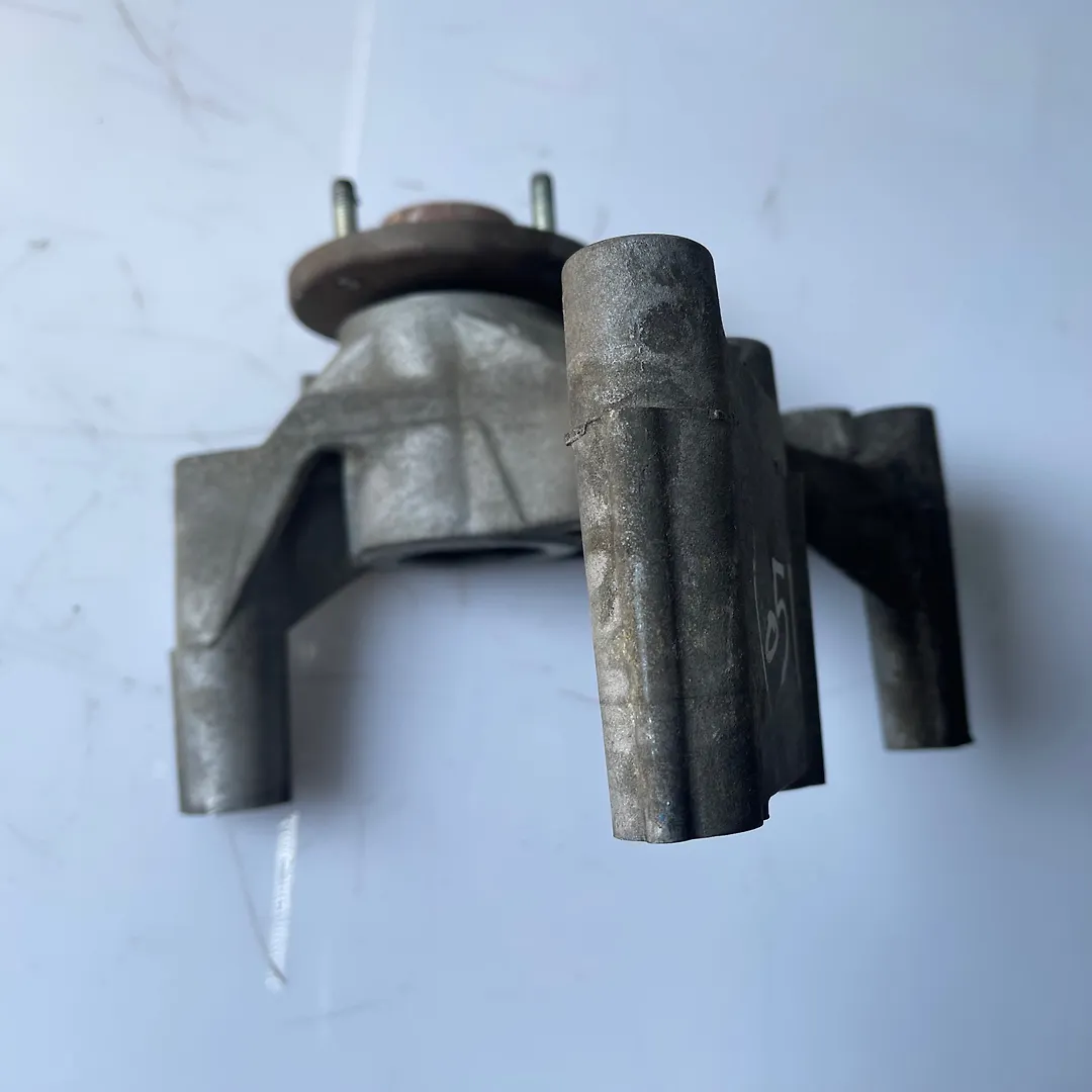 Clutch bracket - 2013 Infiniti QX56