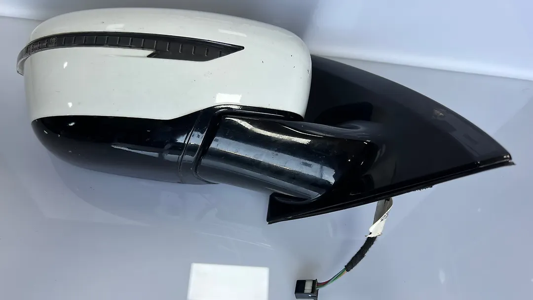 Side Mirror (RH) - 2016 Nissan Pathfinder