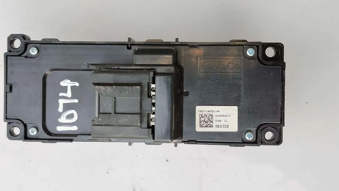 Seat Adjust Control Switch RH  - 2015 Ford Edge