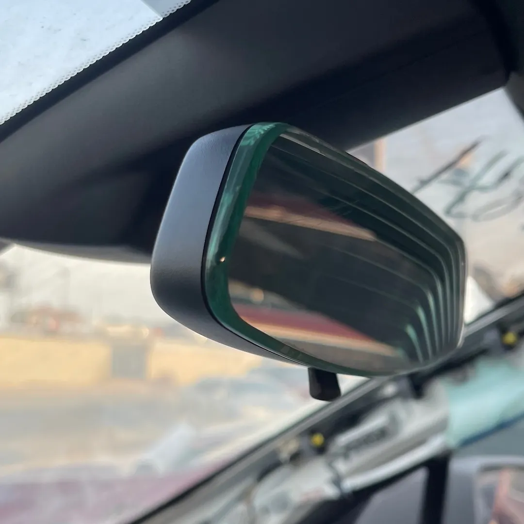 Mirror (Inner rear view) - 2017 Cadillac XT5
