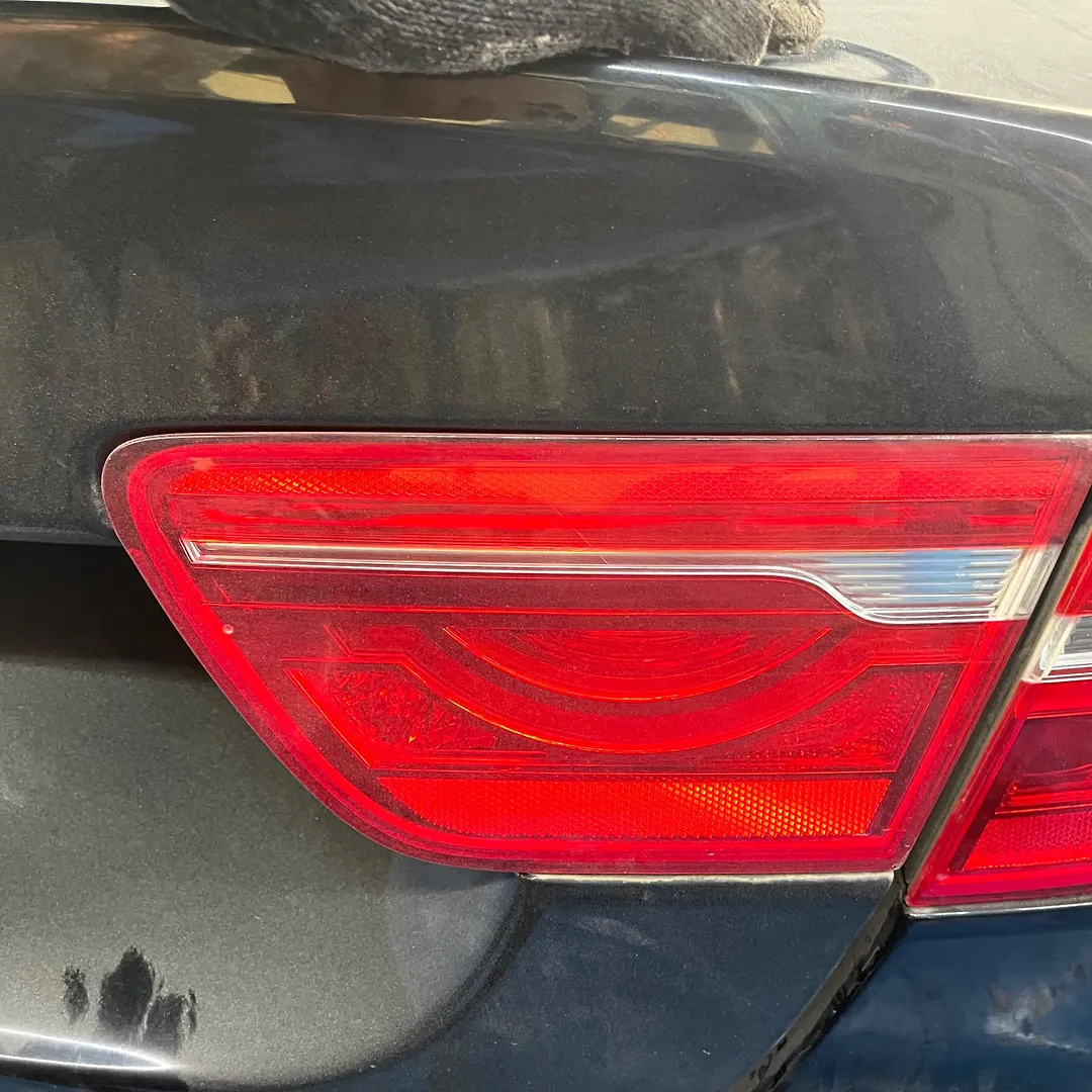 Tail Light (RH) - 2017 Jaguar XE
