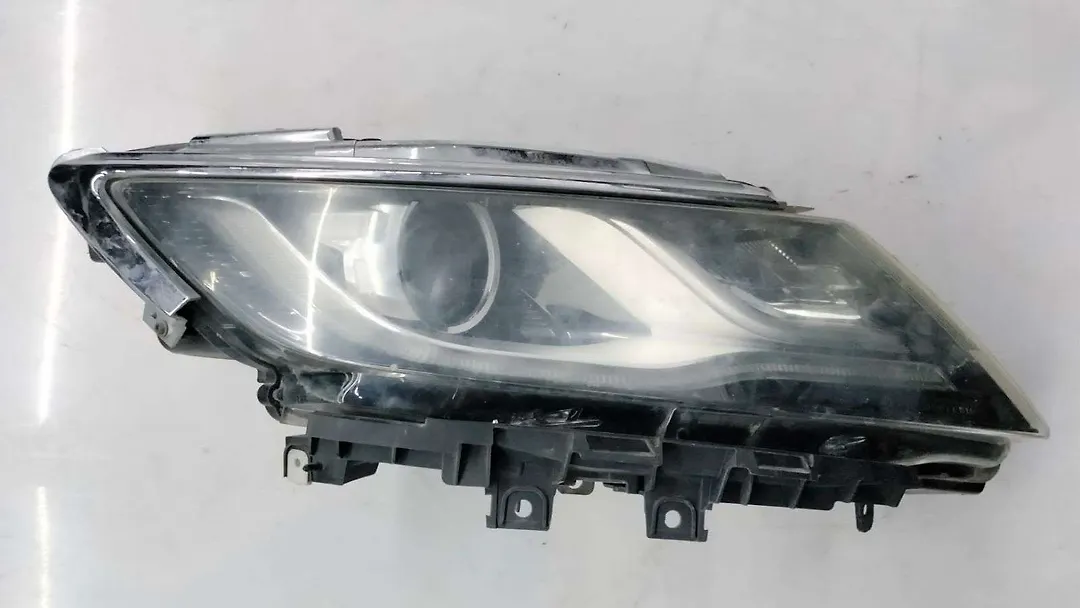 Headlight (RH) - 2014 Lincoln MKC