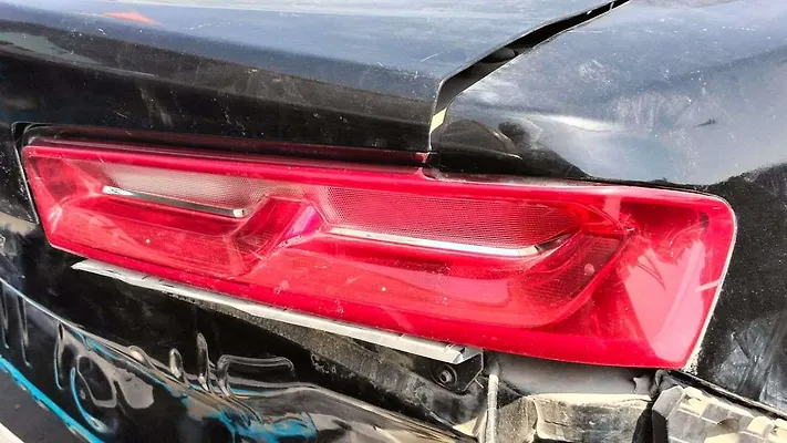 Tail Light (RH) - 2016 Chevrolet Camaro