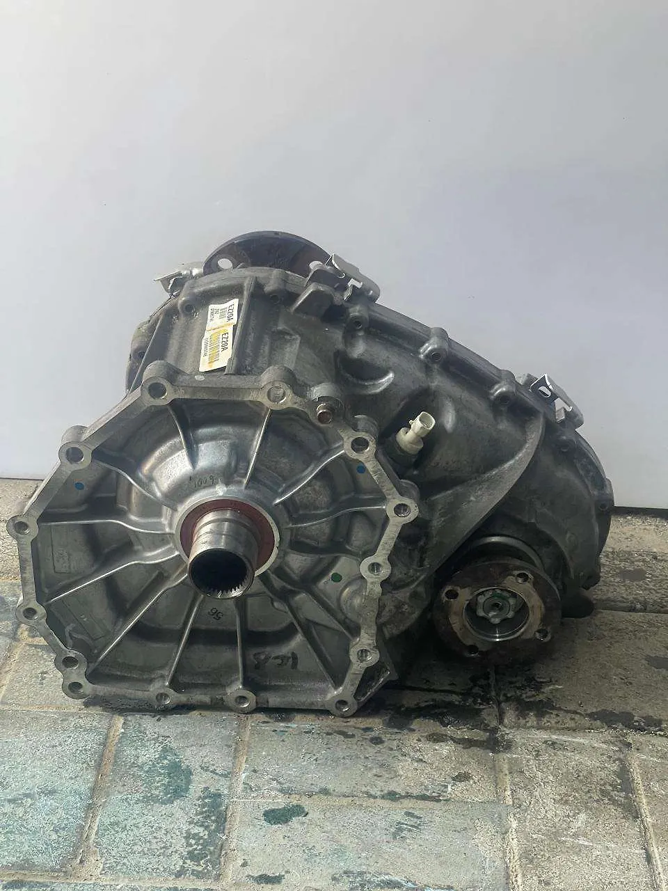 Differential case - 2011 Infiniti QX56