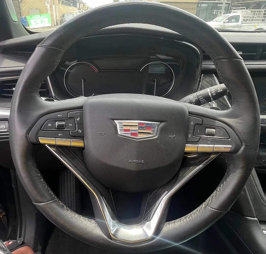 Steering wheel - 2020 Cadillac XT6 Premium Luxury
