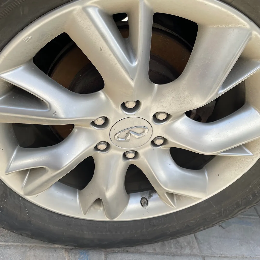 Rim - 2013 Infiniti QX56