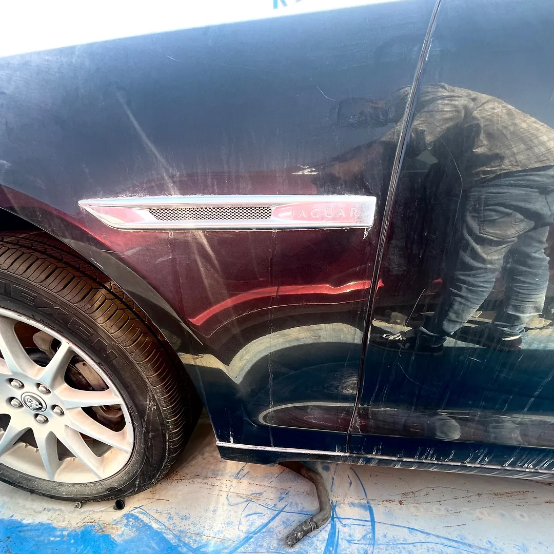 Fender (LHF) - 2011 Jaguar XJL