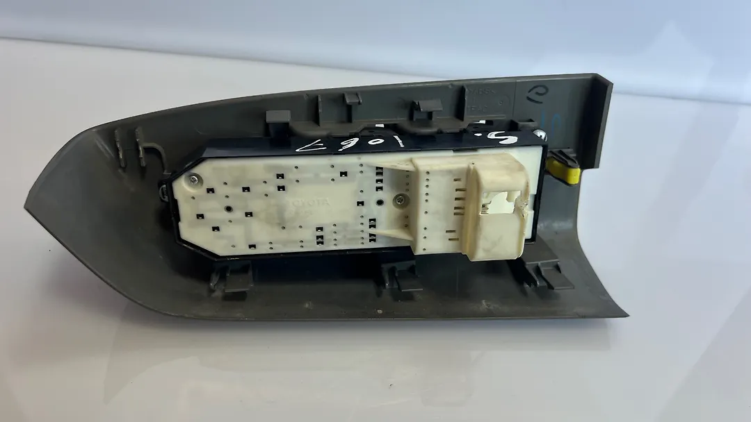 Front door switch - 2013 Toyota Sequoia