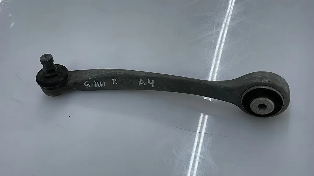 Upper arm (RH) - 2014 Audi A6