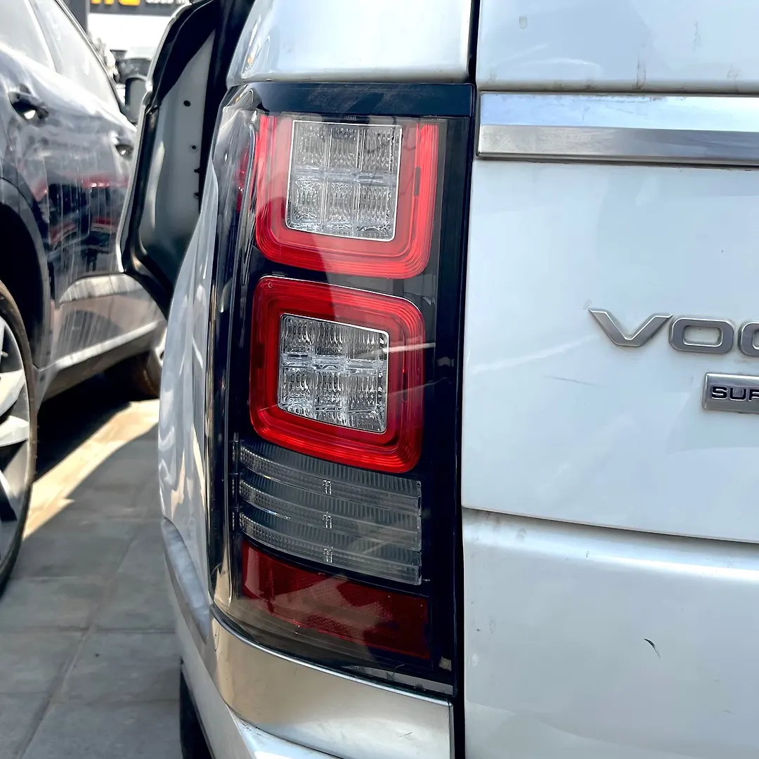 Tail Light (LH) - 2013 Land Rover RANGE ROVER VOGUE