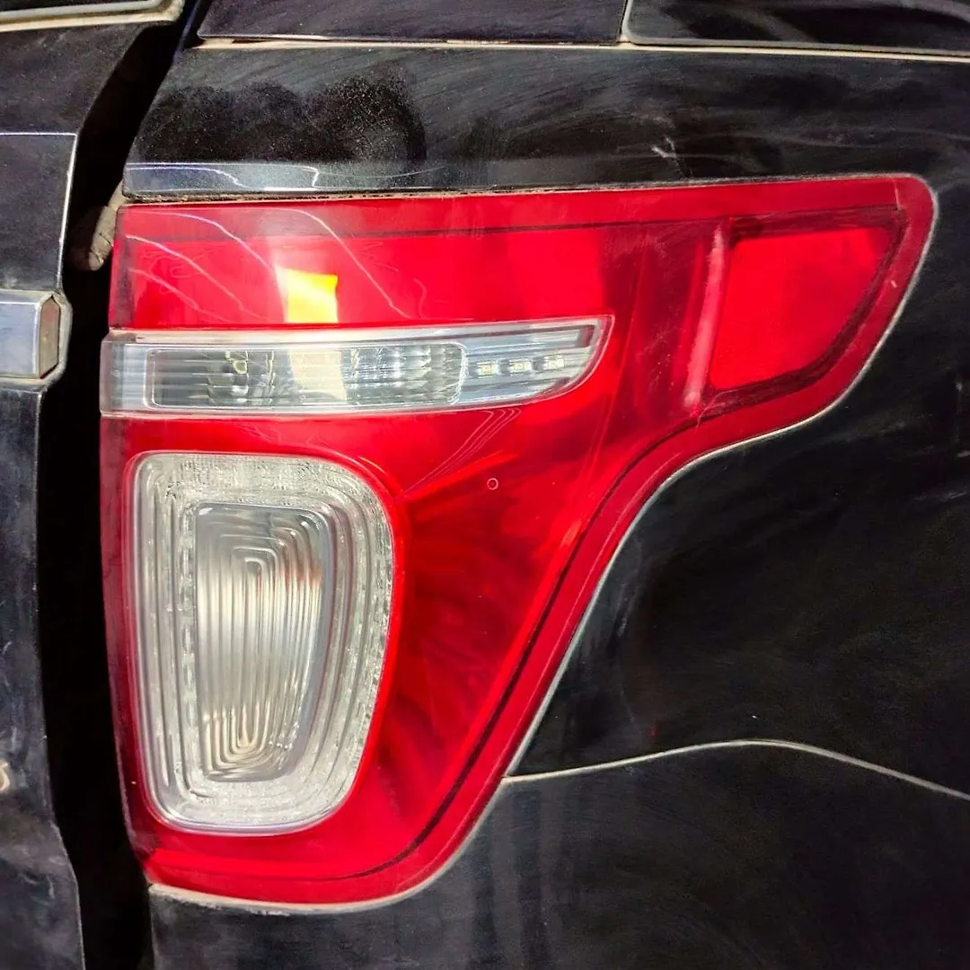 Tail Light (RH) - 2011 Ford Explorer