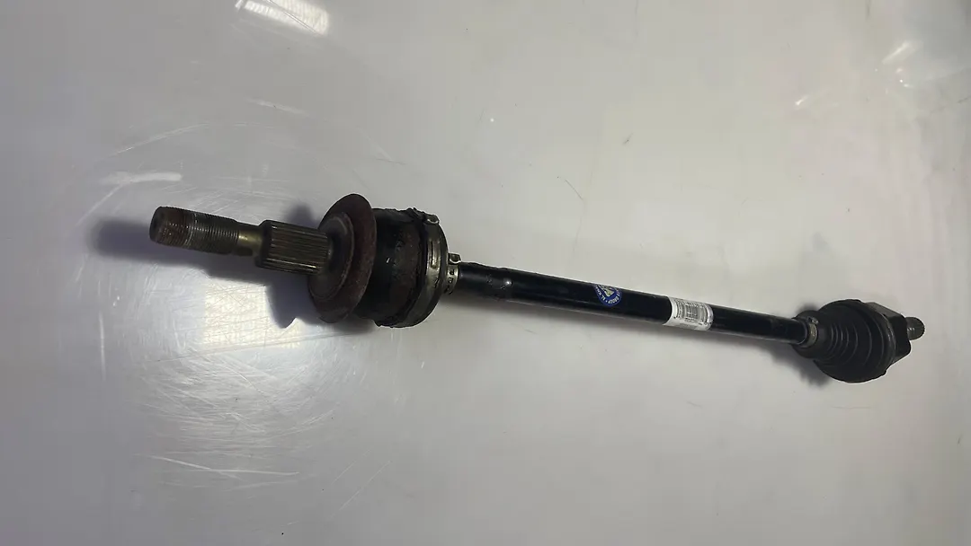 Axle Rear (RH) - 2018 Lincoln Continental