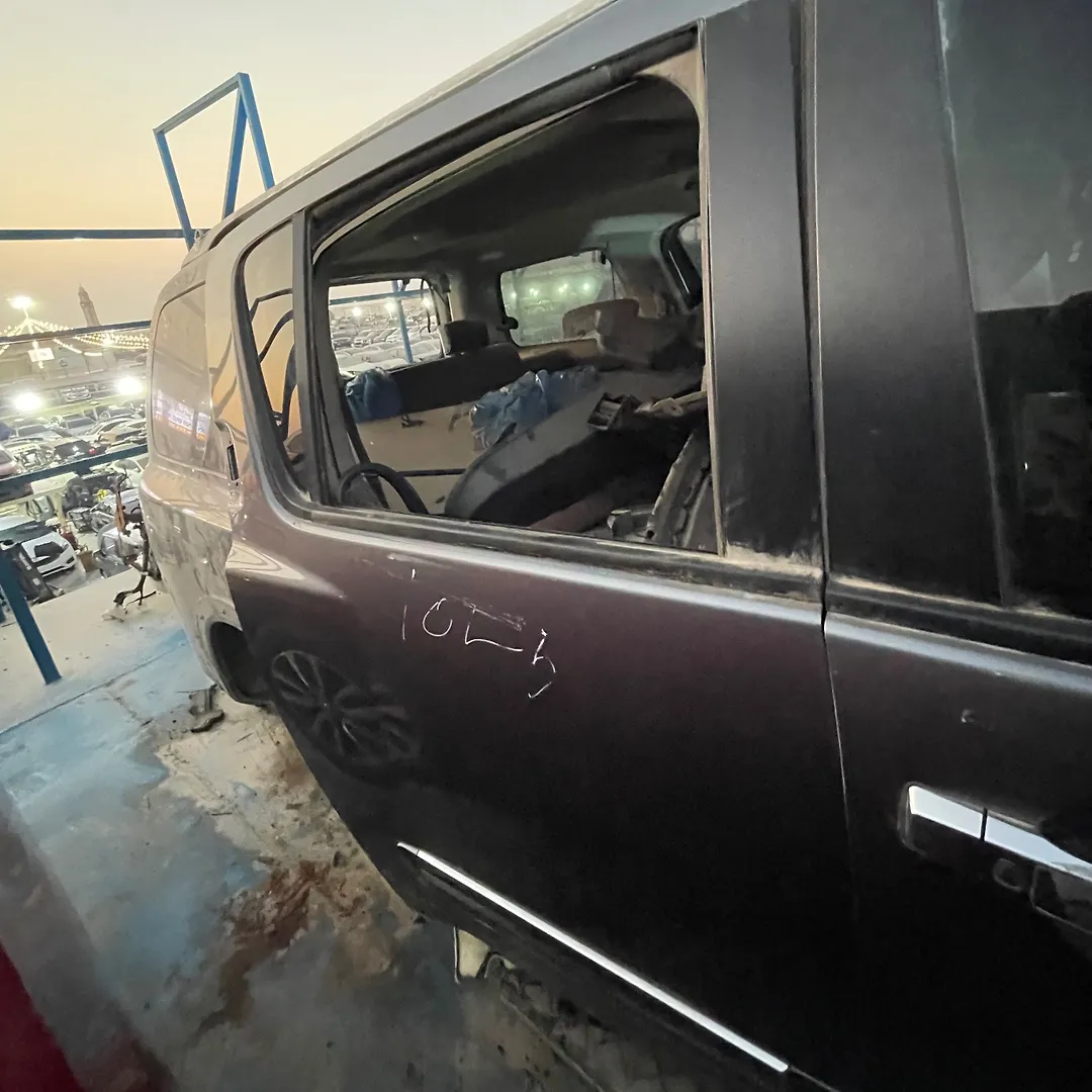 Door (RHB) - 2014 Nissan Armada SUV