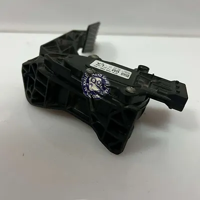 Accelerator pedal - 2011 GMC Terrain