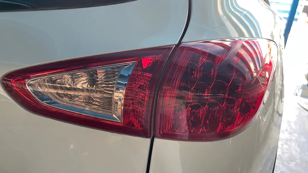 Tail Light (RH) - 2015 Infiniti QX50