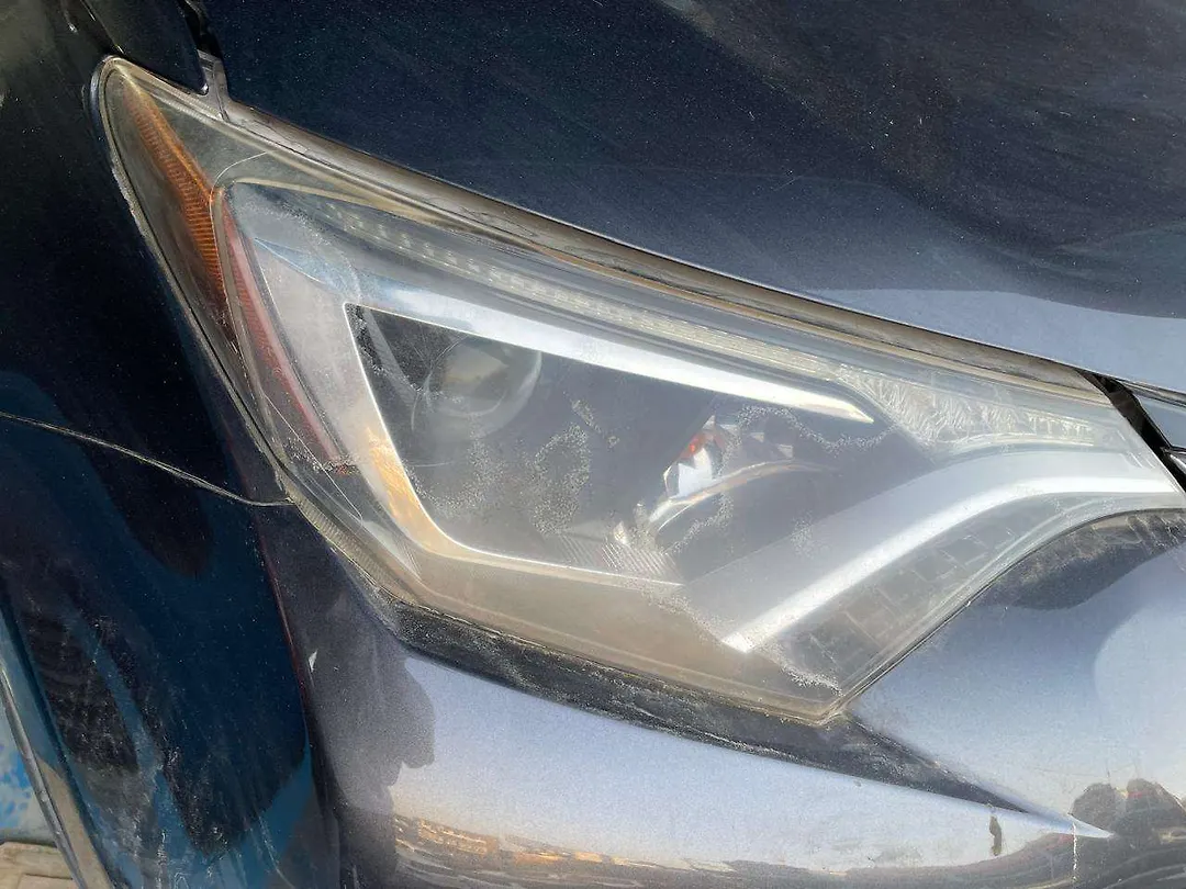 Headlight (RH) - 2018 Toyota RAV4 2.5