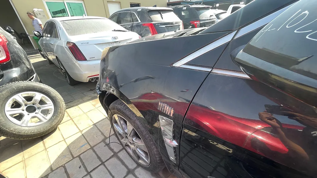 Fender (LHF) - 2010 Cadillac SRX Premium