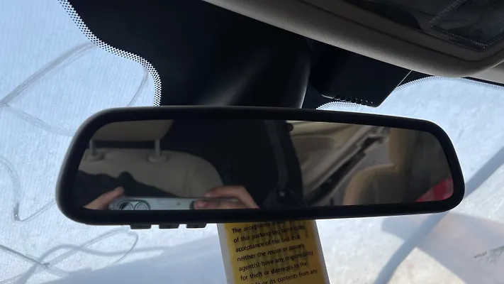 Rear view mirror - 2010 Jaguar XF