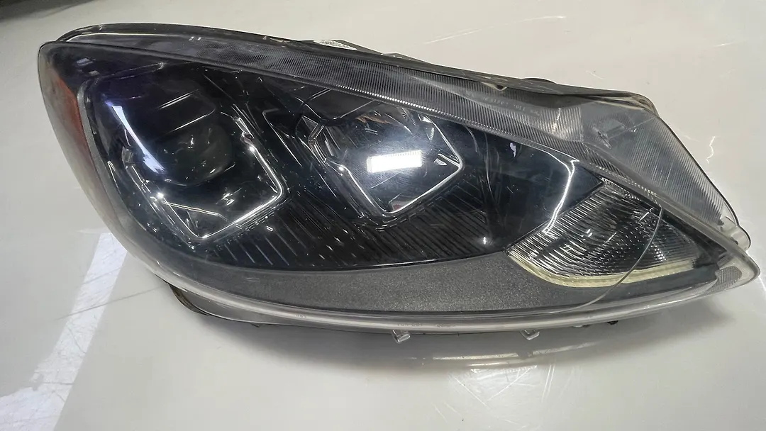 Headlight (RH) - 2022 Ford Escape SE