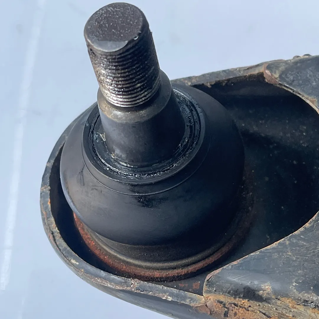 Upper arm (RH) - 2011 Nissan Patrol