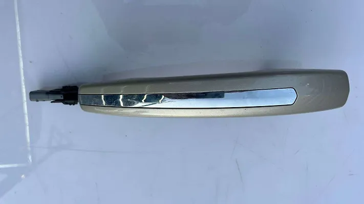 Door handle exterior RHB- 2017 Lincoln MKX