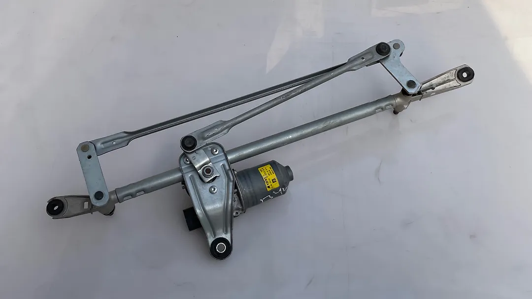 Windshield wiper motor - 2021 Chevrolet Trailblazer LT