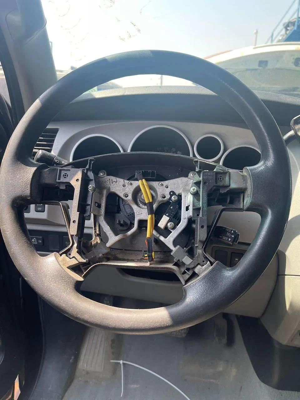 Steering wheel - 2008 Toyota Tundra