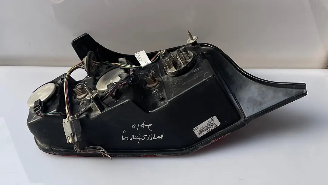 Tail Light (RH) - 2010 Ford Mustang