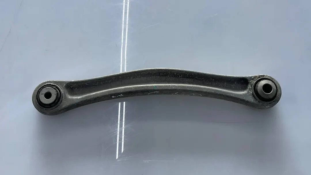 Upper arm (LH) - 2009 Audi Q7