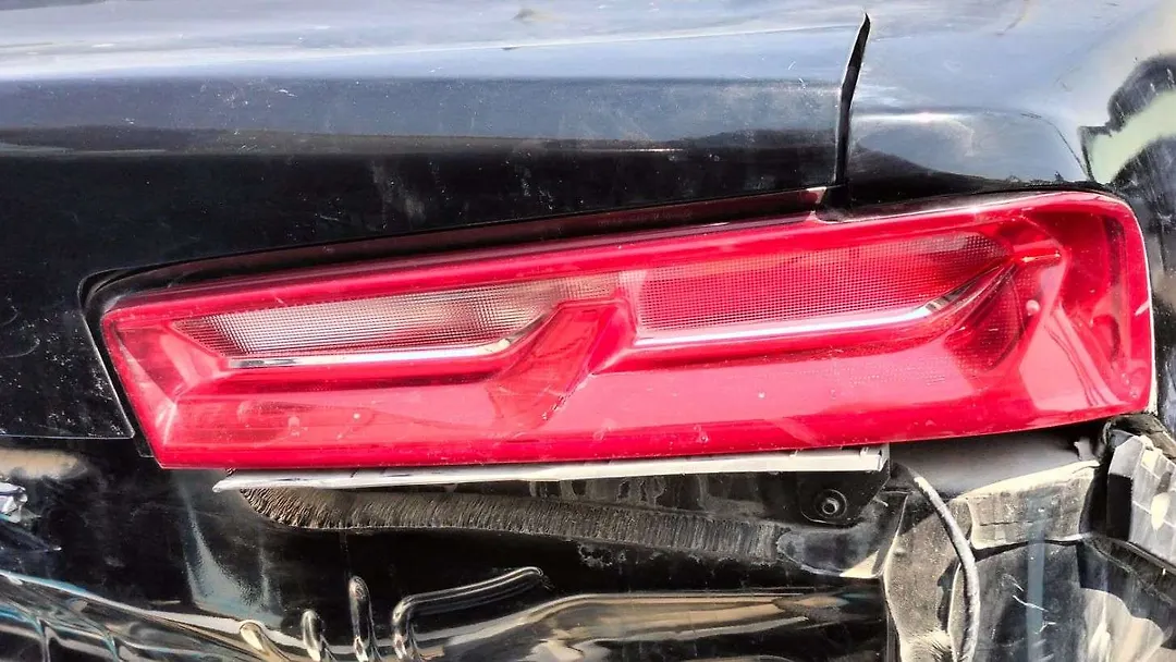 Tail Light (RH) - 2016 Chevrolet Camaro